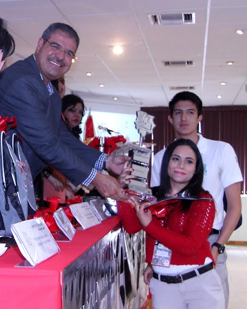 Participan alumnos del Colegio de Bachilleres en el concurso de ciencias básicas en el Tecnológico de Ciudad Juárez